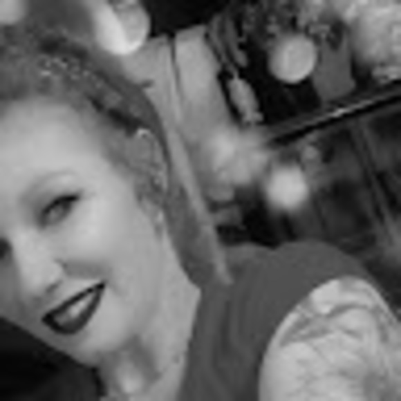 Meet your Posher, Lily - Picture 1 of 1